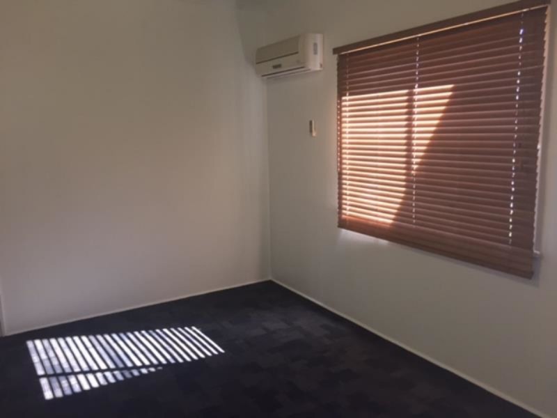 33 Spencer Street, The Range QLD 4700
